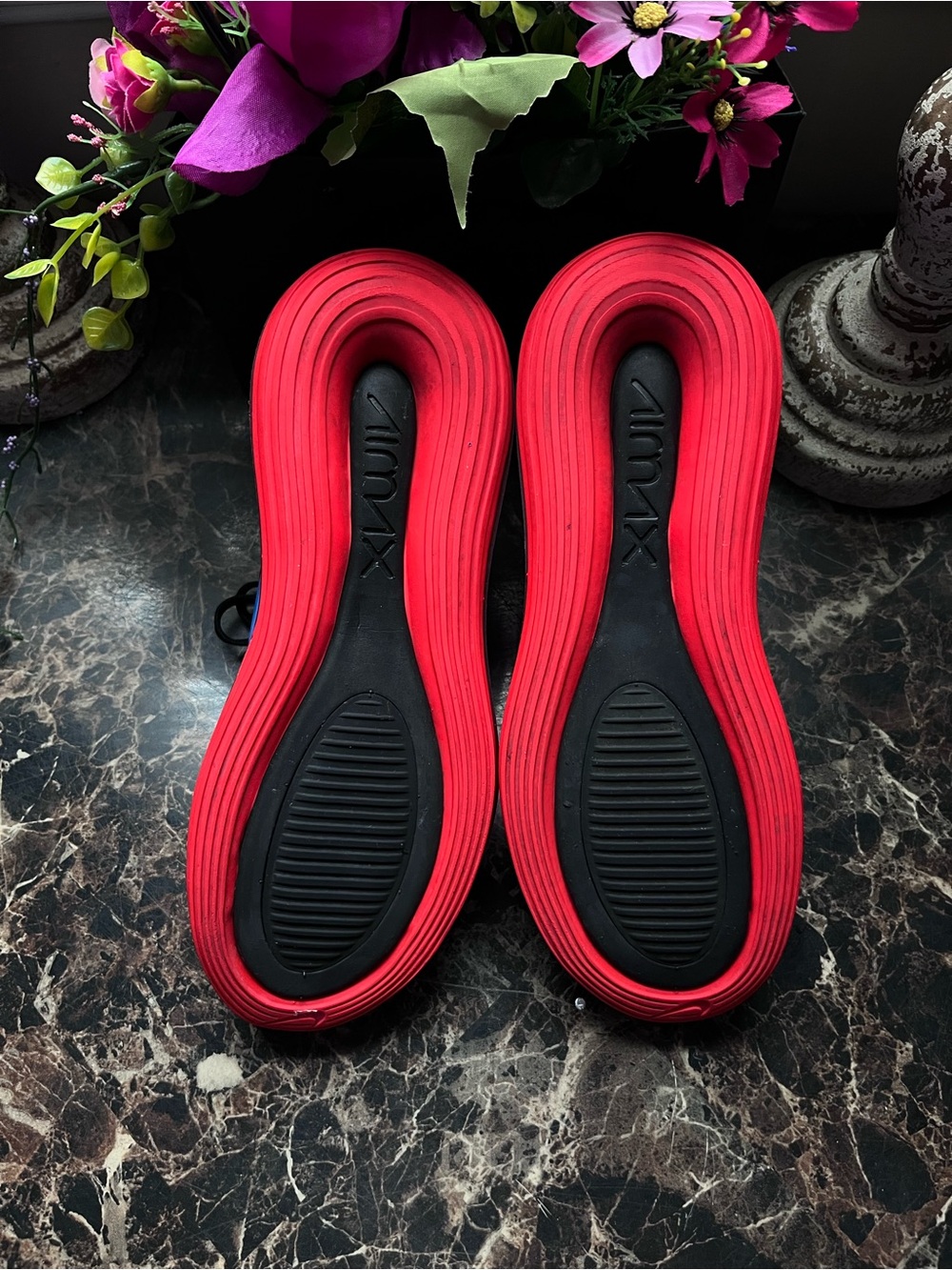 Nike AirMax 720
Streetwear/Lifestyle
Athletic Shoes
Size 4 Youth/5.5 Women - Picture 14 of 16